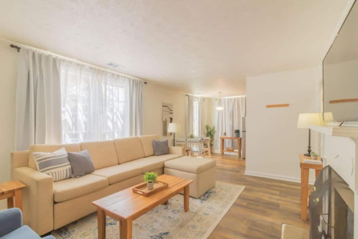 The Delightful Doubles- Unit A- Centrally Located Columbus Extérieur photo