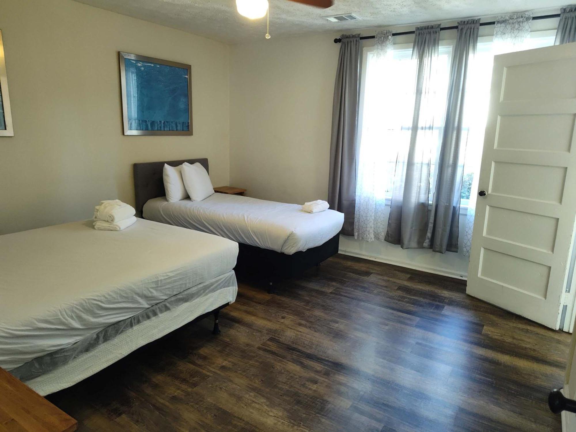 The Delightful Doubles- Unit A- Centrally Located Columbus Extérieur photo